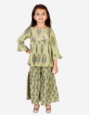 Superminis Girls Festive & Party Kurta and Palazzo Set(Green Pack of 1)