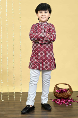 BT DEZINES Boys Festive & Party, Wedding Kurta and Pyjama Set(Maroon Pack of 1)