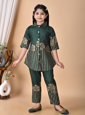 NURAZDRESSES Girls Festive & Party Kurta and Trouser Set(Dark Green Pack of 1)