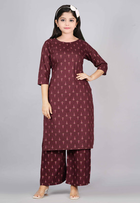 Various Vault Girls Casual Kurta and Pyjama Set(Maroon Pack of 1)