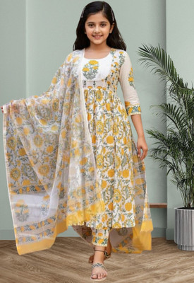 Bholukart Girls Casual Churidar and Dupatta Set(Yellow Pack of 1)
