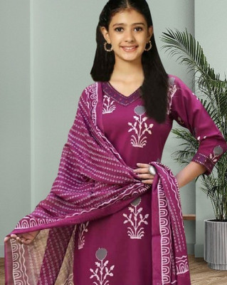 Various Vault Girls Festive & Party Kurta, Pyjama & Dupatta Set(Maroon Pack of 1)