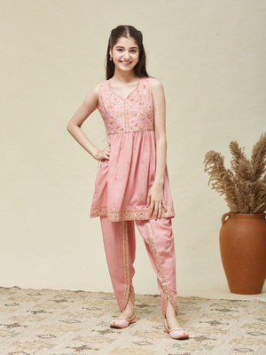 Curly Tales Girls Festive & Party Kurta and Dhoti Pant Set(Pink Pack of 1)