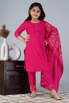 CHANDRAWAT Girls Festive & Party Kurta and Dupatta Set(Maroon Pack of 1)