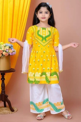 ITC FASHION Girls Festive & Party Kurta and Palazzo Set(Yellow Pack of 1)