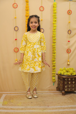 HANCURIA Girls Festive & Party Kurta and Dhoti Pant Set(Yellow Pack of 1)