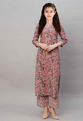 Various Vault Girls Casual Kurta and Pyjama Set(Multicolor Pack of 1)