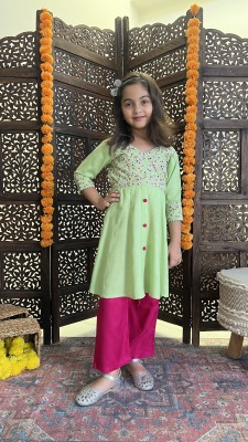 Radha Raman Apparels Girls Casual Kurta and Palazzo Set(Green Pack of 2)