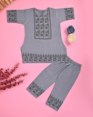 NEW SHIFA FASHIONS Girls Festive & Party Kurta and Patiala Set(Gold Pack of 1)