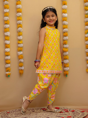 The Weavers Shop by Raavi Girls Festive & Party, Formal, Wedding Kurta and Dhoti Pant Set(Yellow Pack of 1)