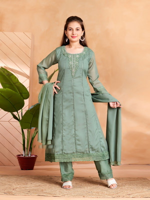Yk Girls Festive & Party Kurta and Trouser Set(Green Pack of 1)