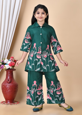 Kidsearth Girls Casual Kurta and Pyjama Set(Dark Green Pack of 1)