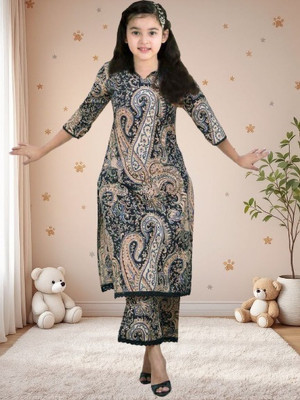 Heerkart Girls Casual Dupatta and Pyjama Set(Black Pack of 1)