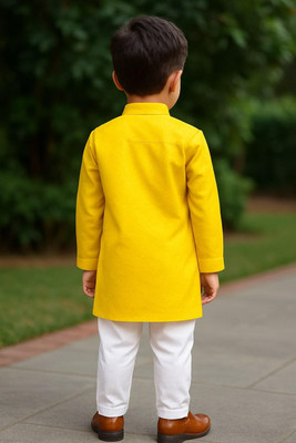 ATLY Boys Festive & Party Kurta and Pyjama Set(Multicolor Pack of 1)