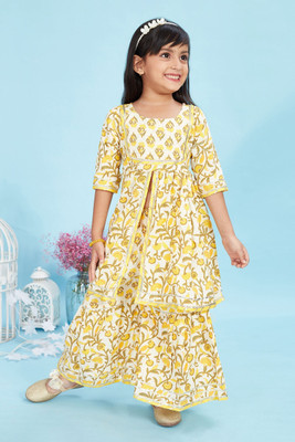 Pari Fusion Girls Casual Kurta and Pyjama Set(Beige Pack of 1)