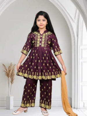 M M NAJRIN FASHION Baby Girls Festive & Party Kurta, Churidar & Dupatta Set(Maroon Pack of 1)