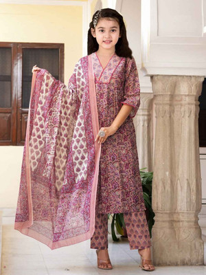 Various Vault Girls Casual Kurta and Dupatta Set(Pink Pack of 1)