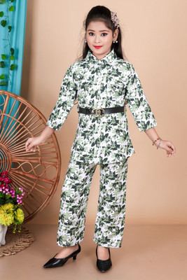 Tip Top Fashion Girls Festive & Party Kurta and Pyjama Set(Green Pack of 1)
