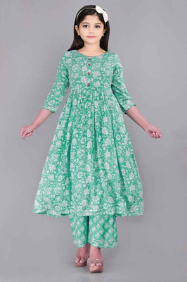 Various Vault Girls Casual Kurta and Pyjama Set(Light Green Pack of 1)