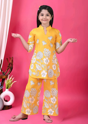 AMYLOOK Girls Casual Kurta and Pyjama Set(Yellow Pack of 2)