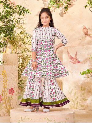 Aarika Girls Festive & Party Salwar and Kurta Set(Maroon Pack of 1)