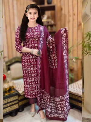 Mitukart Girls Festive & Party Kurta and Churidar Set(Maroon Pack of 1)