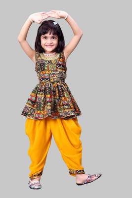 ALMS TRENDZ Baby Girls Casual Dhoti & Kurta Set(Yellow Pack of 1)