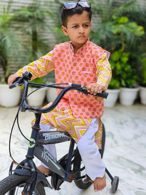 Rangi Saga Boys Festive & Party, Wedding Kurta, Waistcoat and Pyjama Set(Pink Pack of 1)