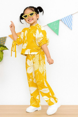 DHYANENTERPERIS Girls Casual, Festive & Party, Formal Kurta and Pyjama Set(Yellow Pack of 1)