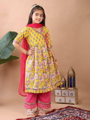 Kinder Kids Girls Casual Kurta, Dhoti Pant & Dupatta Set(Yellow Pack of 1)