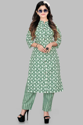Vetrokart Girls Festive & Party Kurta and Churidar Set(Green Pack of 1)