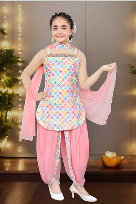 SUNCITY FASHION MART Baby Girls Festive & Party Kurta, Dhoti Pant & Dupatta Set(Multicolor Pack of 1)