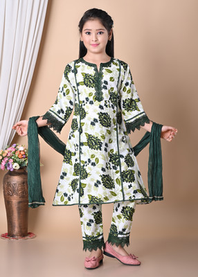SK Fashions Girls Festive & Party Kurta, Pyjama & Dupatta Set(Multicolor Pack of 1)