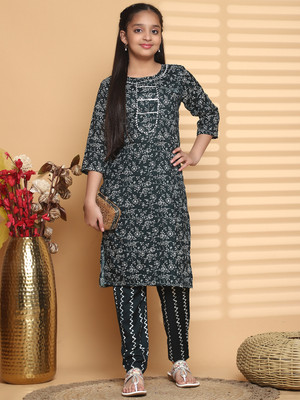 Various Vault Girls Festive & Party Kurta and Pyjama Set(Dark Green Pack of 1)