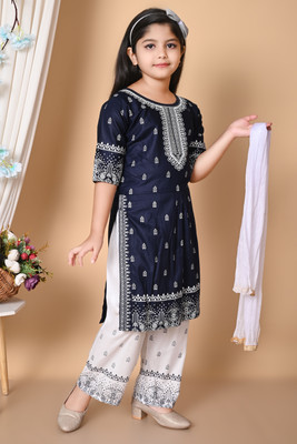 barkatdesigningplanet Girls Festive & Party Kurta, Pyjama & Dupatta Set(Multicolor Pack of 1)