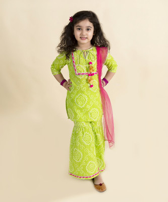 Pspeaches Girls Festive & Party Kurta and Pyjama Set(Green Pack of 1)