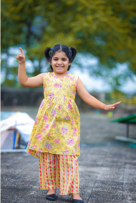 4K GARMENTS Girls Festive & Party Angarkha and Sharara Set(Yellow Pack of 1)