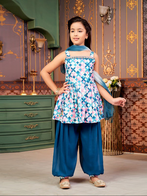 Tasrika Girls Festive & Party Kurta and Patiala Set(Light Green Pack of 1)