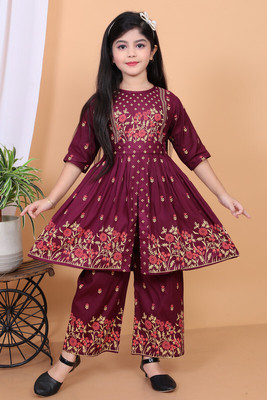 LINKKART FASHION Girls Casual Kurta and Churidar Set(Maroon Pack of 1)