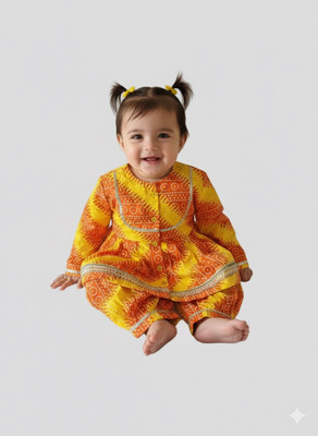 Amazekidz Baby Girls Festive & Party Kurta and Leggings Set(Yellow Pack of 1)