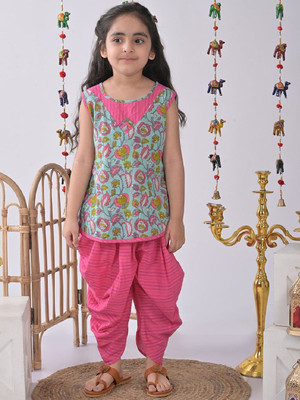 Sangria Girls Festive & Party Kurta and Dhoti Pant Set(Pink Pack of 2)