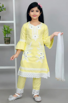 8 N STYLE Girls Casual Kurta and Pyjama Set(Yellow Pack of 1)