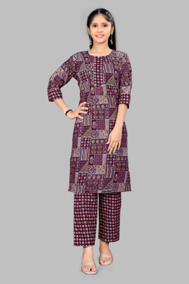 Zenix Collection Girls Casual Kurta and Pyjama Set(Maroon Pack of 1)