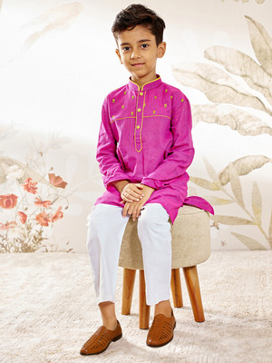 VASTRAMAY Boys Festive & Party Kurta and Pyjama Set(Purple Pack of 1)