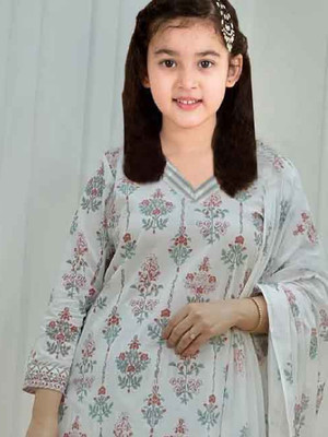 Various Vault Girls Casual Kurta and Dupatta Set(White Pack of 1)