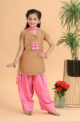 Mastarang Girls Festive & Party Salwar and Kurta Set(Yellow Pack of 1)