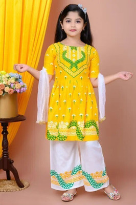 ITC FASHION Girls Festive & Party Kurta and Palazzo Set(Yellow Pack of 1)