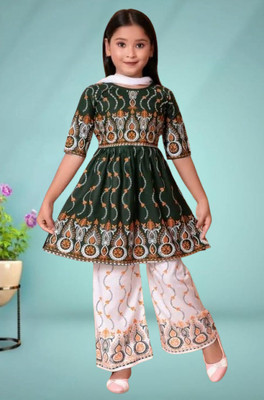 Shyam Creation Girls Festive & Party Kurta and Palazzo Set(Dark Green Pack of 1)