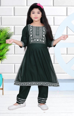 Bhimshankar Fashion Girls Festive & Party Kurta and Pyjama Set(Dark Green Pack of 1)