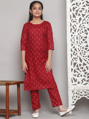 Vetrokart Girls Casual, Festive & Party Kurta and Pyjama Set(Maroon Pack of 1)